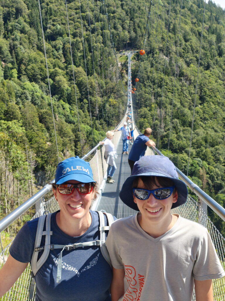 Die Blackforestline Hängebrücke Todtnau im Hochschwarzwald